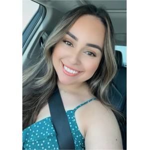 Meet your Posher, Adriana